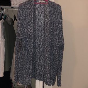 Cute, light weight Abercrombie cardigan!